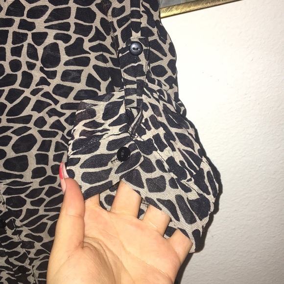 Button down shirt - Picture 4 of 7